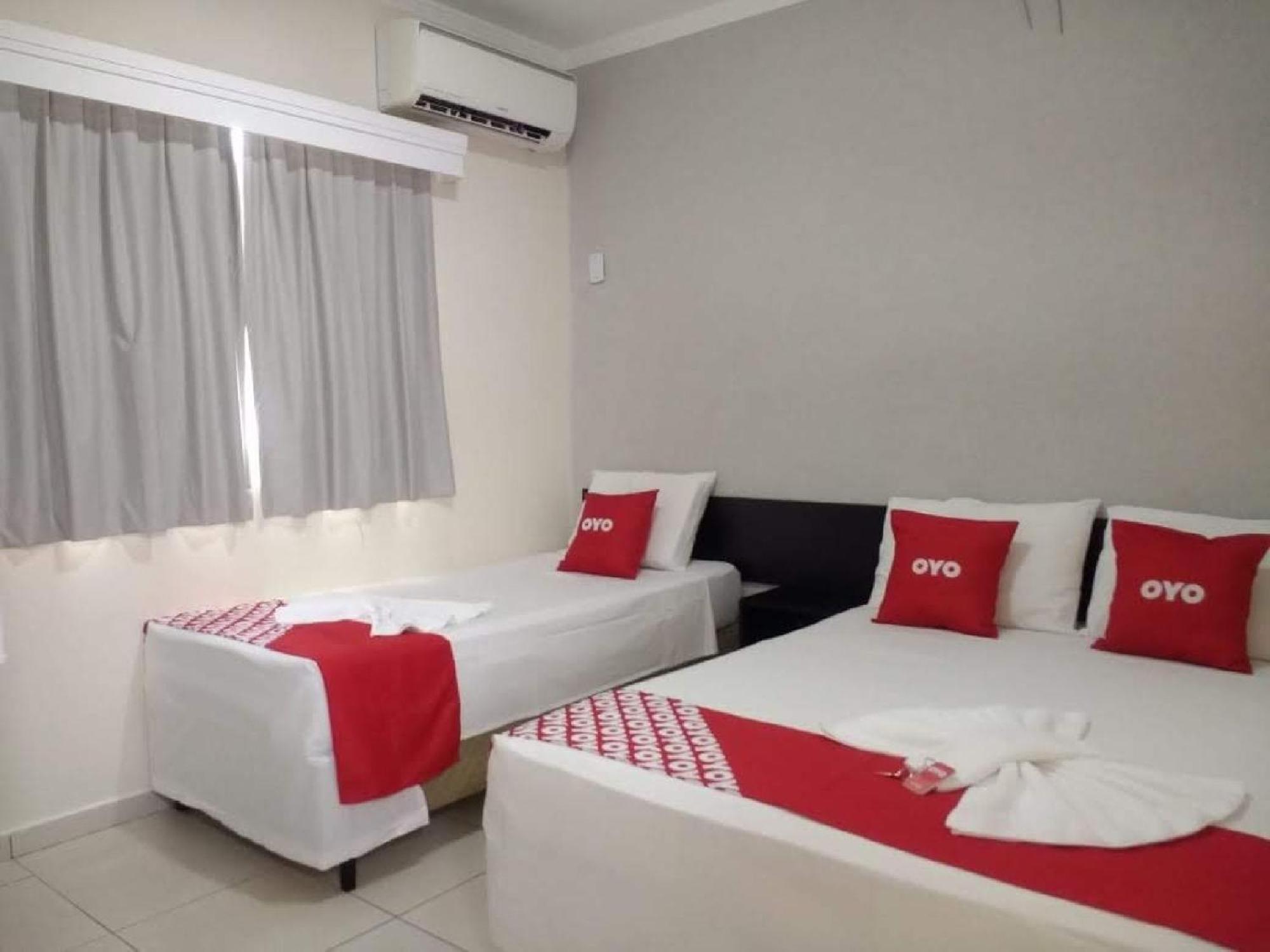 Oyo Cerrado Hotel, Campo Grande Campo Grande  Buitenkant foto A typical OYO hotel room in Brazil