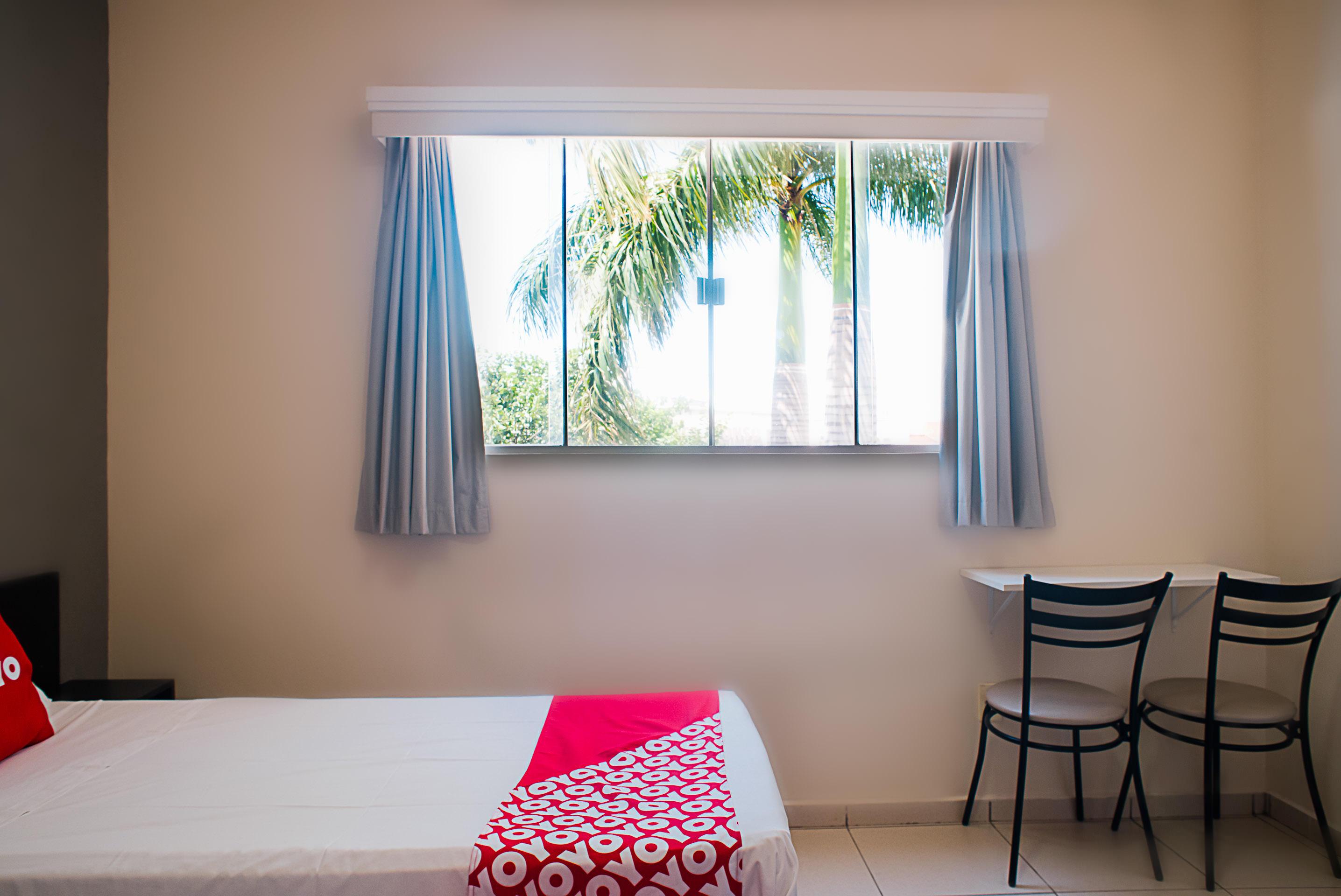 Oyo Cerrado Hotel, Campo Grande Campo Grande  Buitenkant foto A room at the hotel