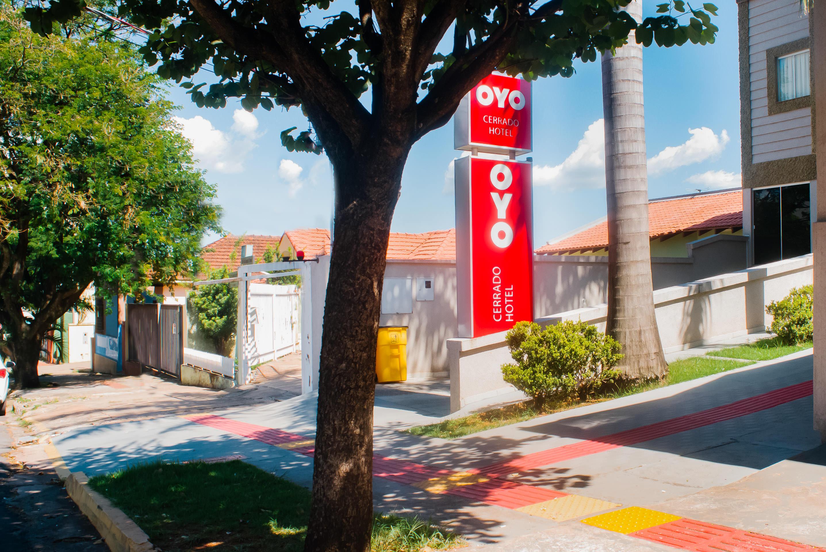 Oyo Cerrado Hotel, Campo Grande Campo Grande  Buitenkant foto OYO Hotel in Brazil